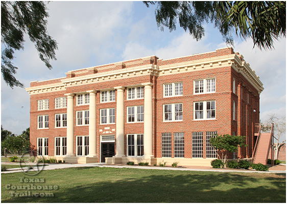 Kenedy County Courthouse