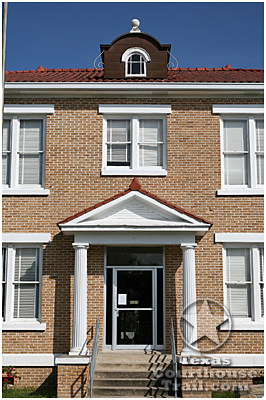 McMullen County Courthouse